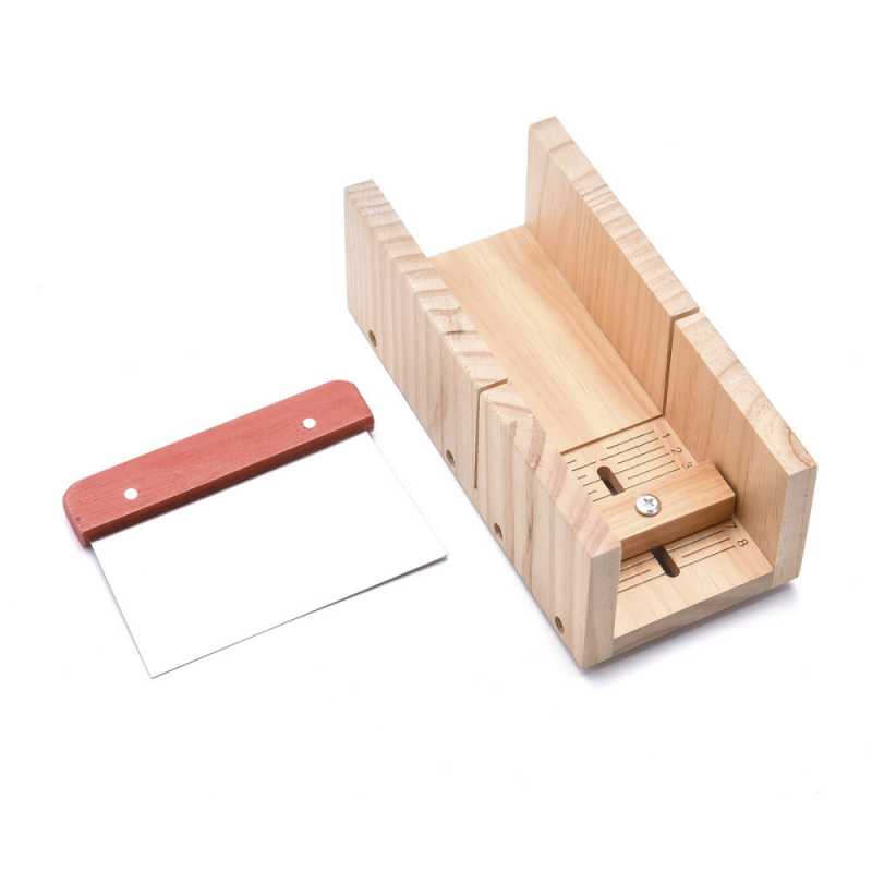 Tagliatore di sapone in legno con lama dritta