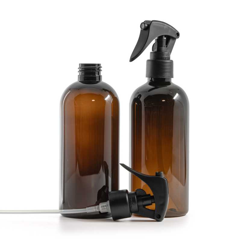 Bottiglia di plastica marrone, spruzzatore a grilletto nero opaco, anello liscio, 300 ml