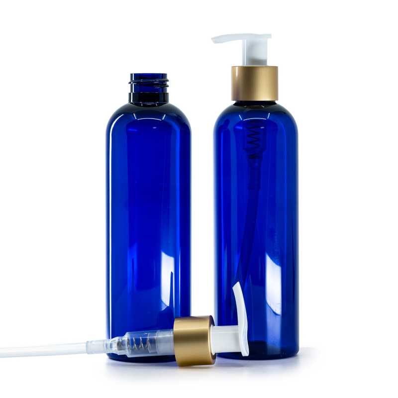 Bottiglia di plastica blu, pompa bianca con anello oro opaco, 250 ml