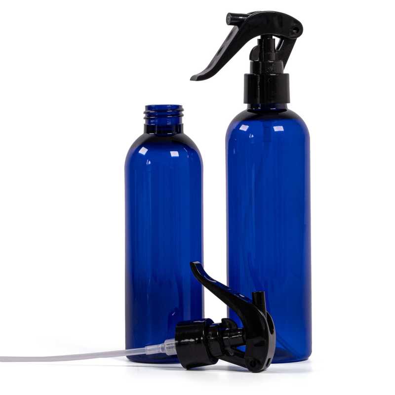 Bottiglia di plastica blu, spruzzatore a grilletto nero, 200 ml