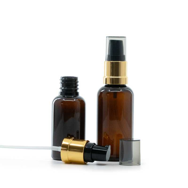 Flacone di plastica marrone, pompa nera e dorata lucida con sopra-tappo fumé, 50 ml
