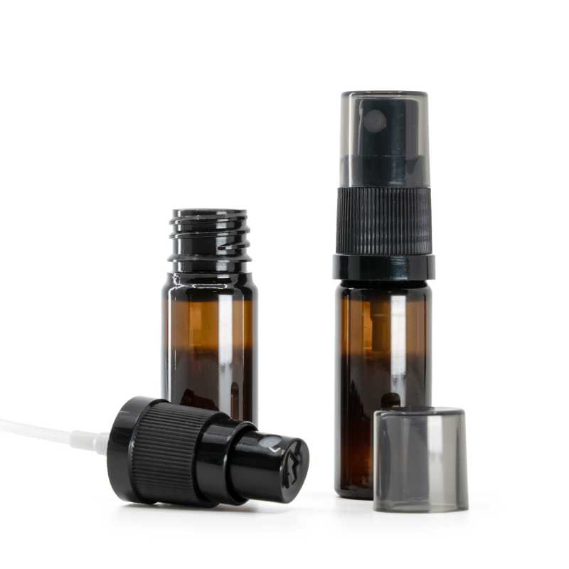 Flacone di plastica ambra, spruzzatore nero, sopra-tappo fumé, 10 ml