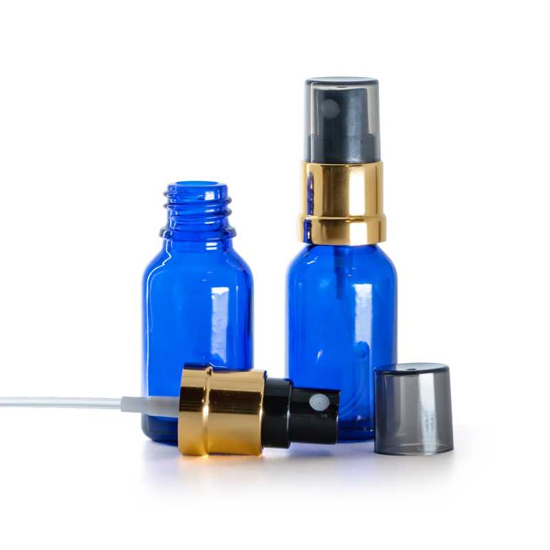Flacone di vetro blu, spruzzatore nero e dorato, sopra-tappo fumé, 15 ml