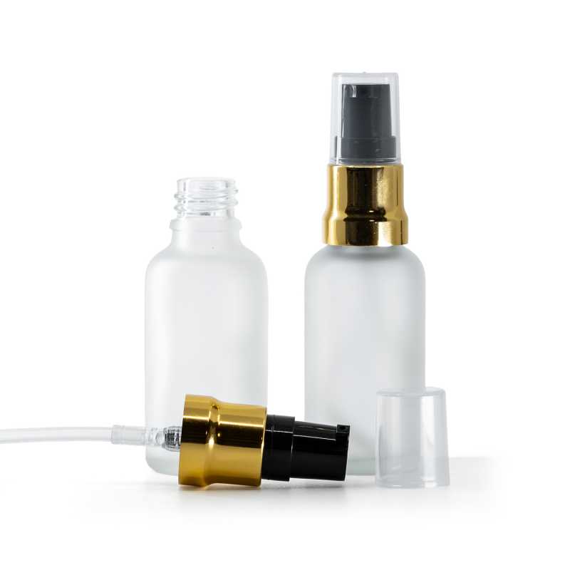 Flacone in vetro satinato trasparente, dosatore nero e oro lucido con tappo trasparente, 30 ml