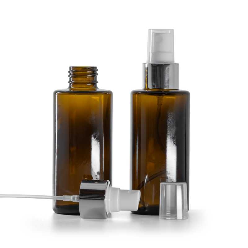 Bottiglia in vetro, ambra, collo dritto, 24 mm, spruzzatore bianco con anello argento lucido, 100 ml