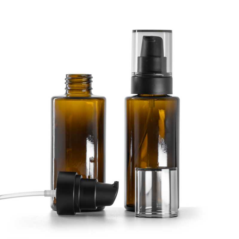 Flacone di vetro ambra, collo dritto, 24 mm, pompa nera con sopra-tappo fumé, 100 ml